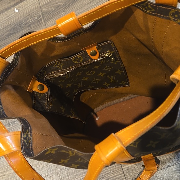 Louis Vuitton authentic Monogram Randonnee vintage bag Uniqe Shape - Picture 7 of 8